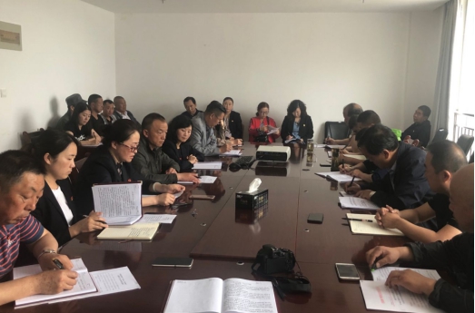 物產(chǎn)配送公司所屬黨支部召開“不忘初心、牢記使命”主題教育專題研討會(huì)